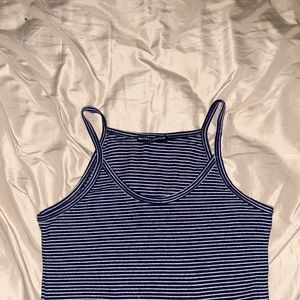 Brandy Melville crop T